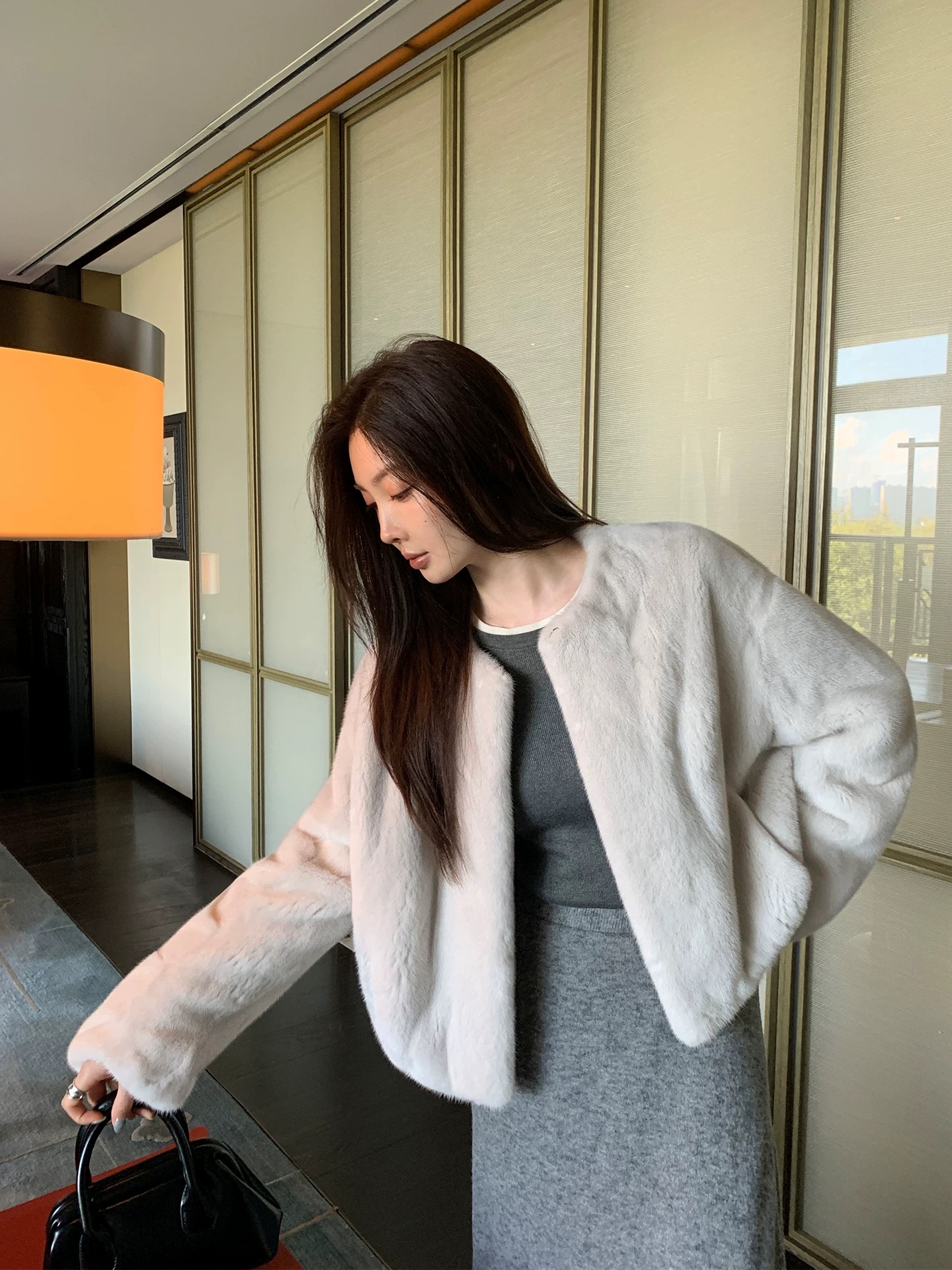 2025新款圆领进口水貂外套女小个子时尚轻奢皮草外套