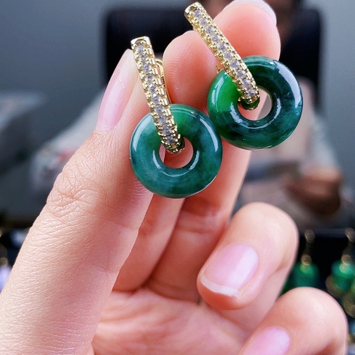 翡翠耳饰未镶嵌饰品