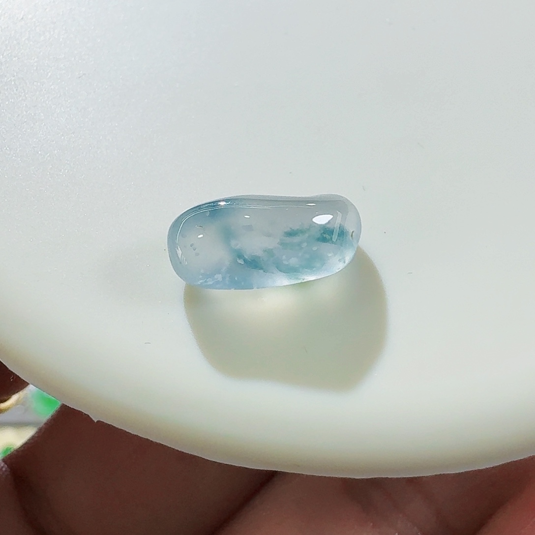 翡翠颈饰未镶嵌裸石