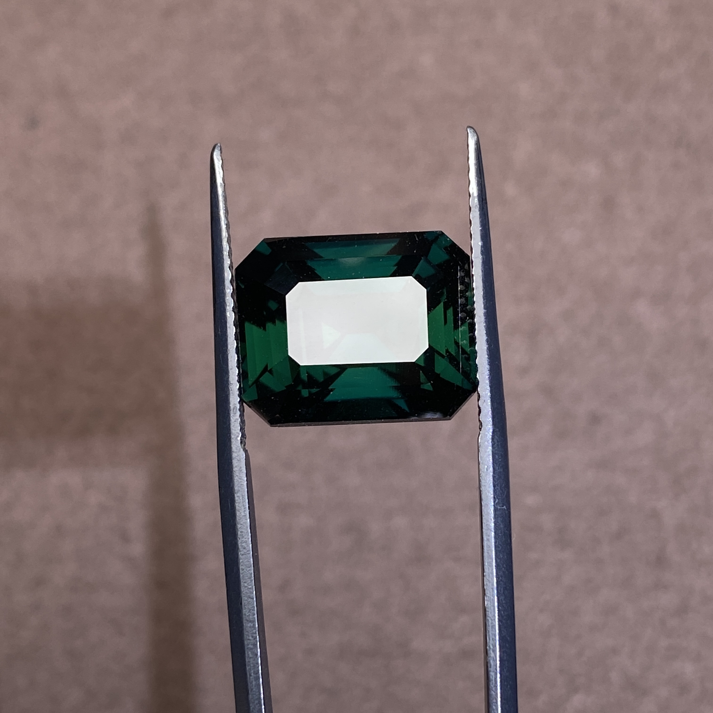 23J079 有烧绿色蓝宝石 15.13克拉