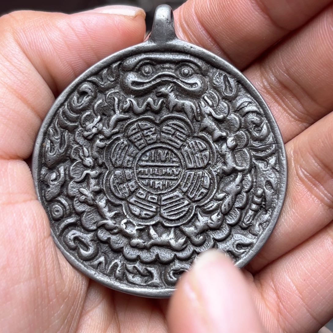 铜星月菩提吊坠项链