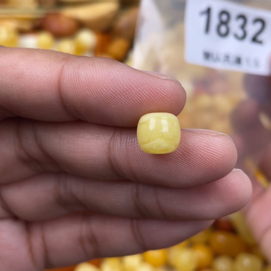 未镶嵌蜜蜡珠宝奇石9