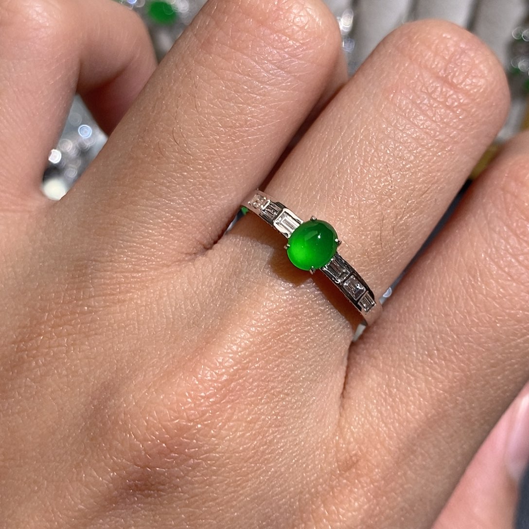 翡翠戒指18K金镶嵌天然缅甸A货翡翠