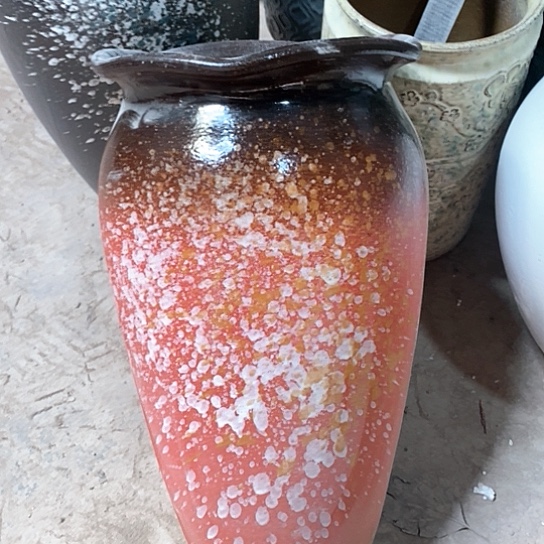 紫砂花盆口19高度35粉色瑕疵