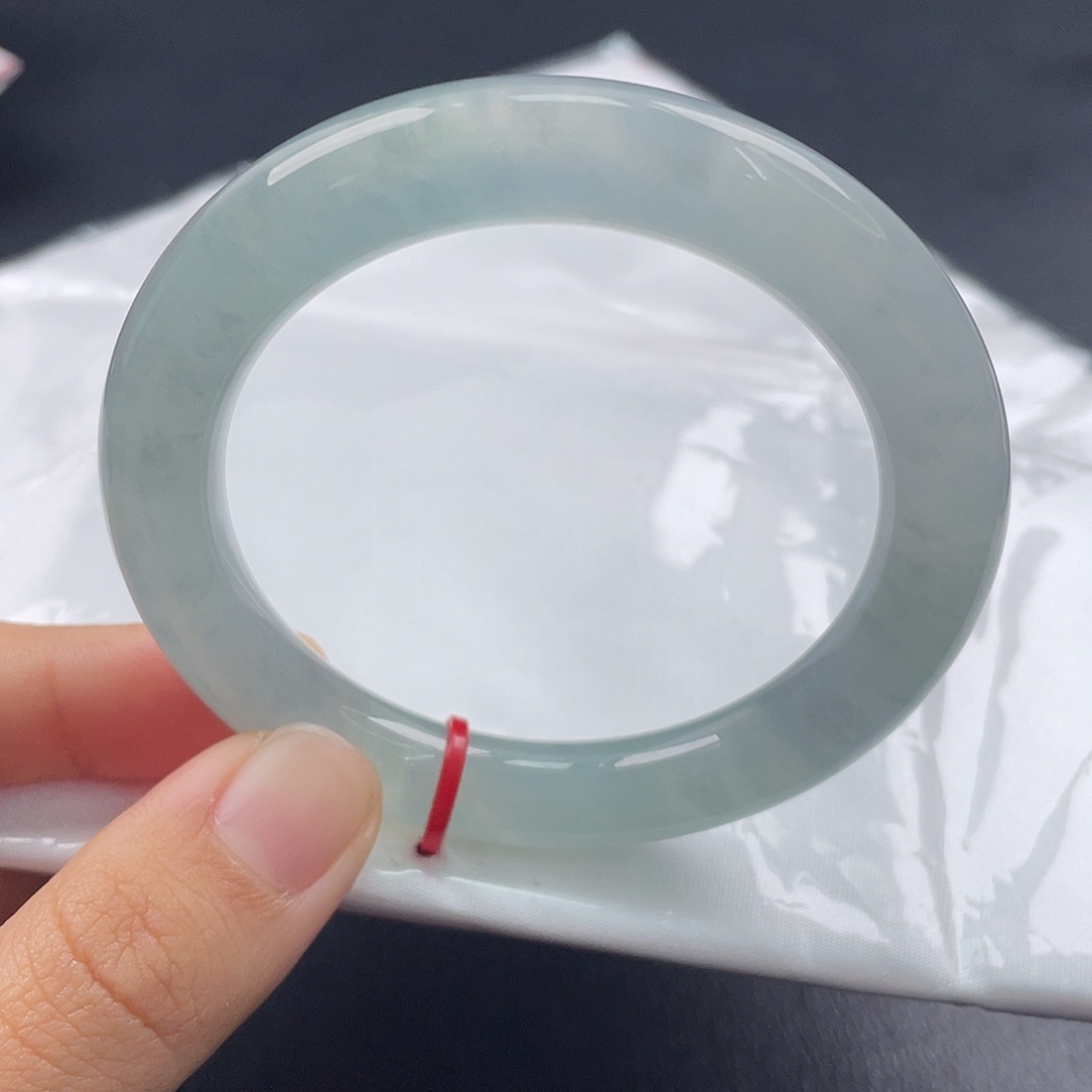 翡翠未镶嵌手镯（圆镯）5253圈