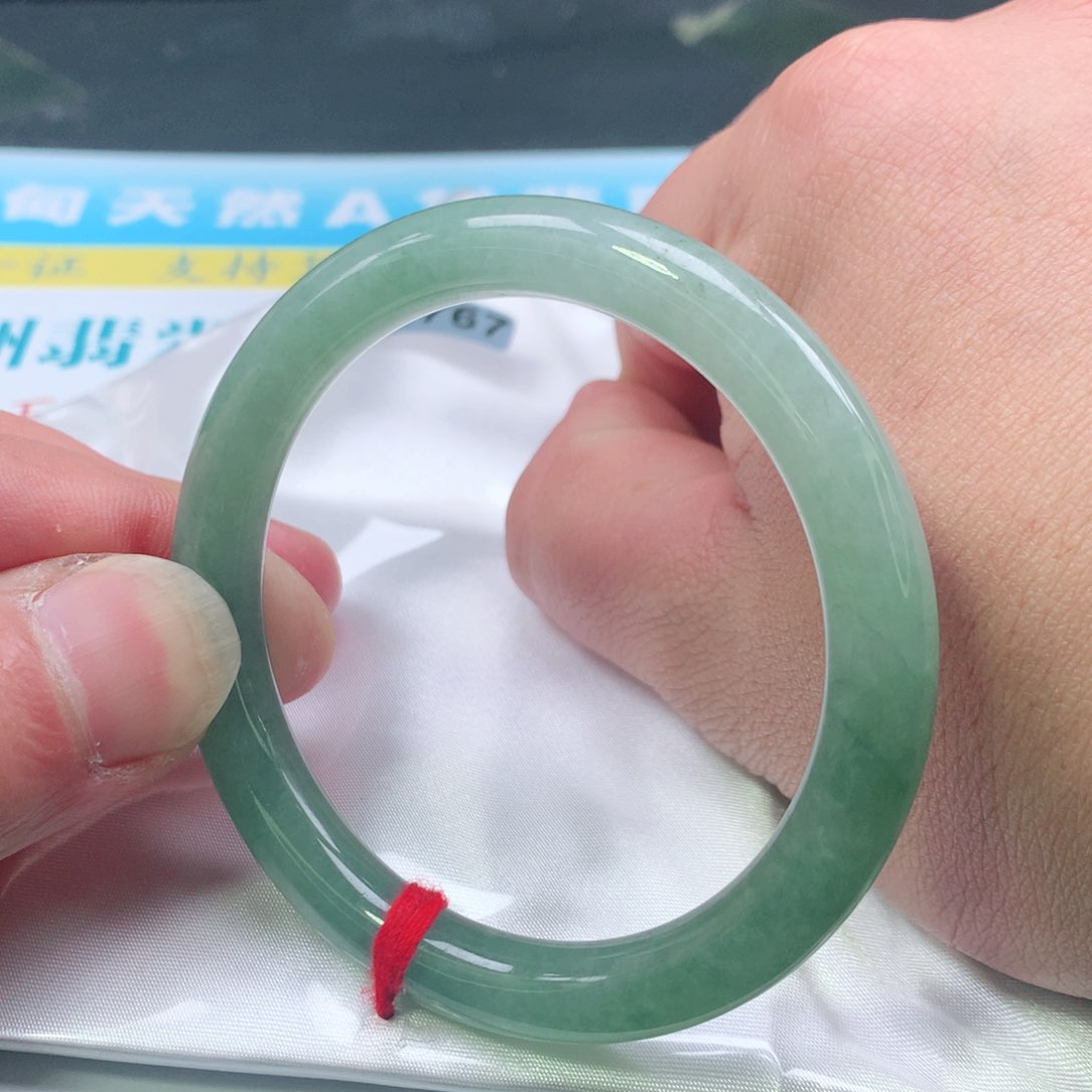 翡翠手镯未镶嵌0767号