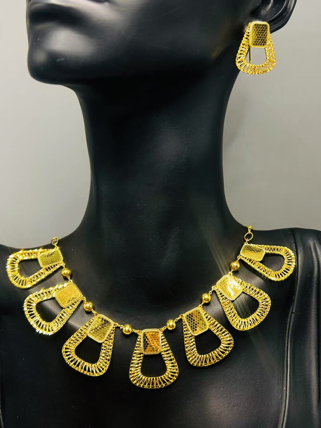 A播 29.82g足金999套链 e