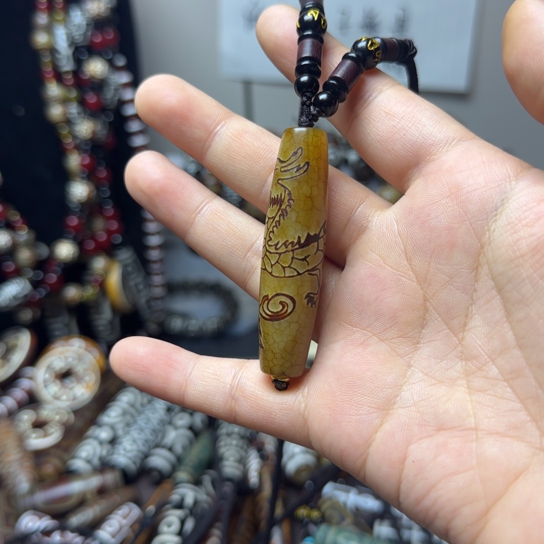 玛瑙/玉髓合金颈饰