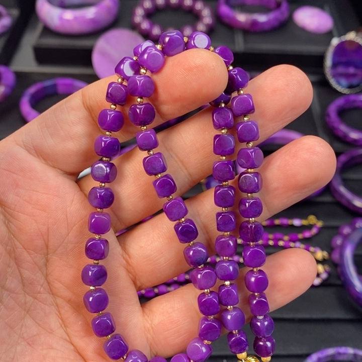 苏纪石（舒俱来）项链18K金镶嵌