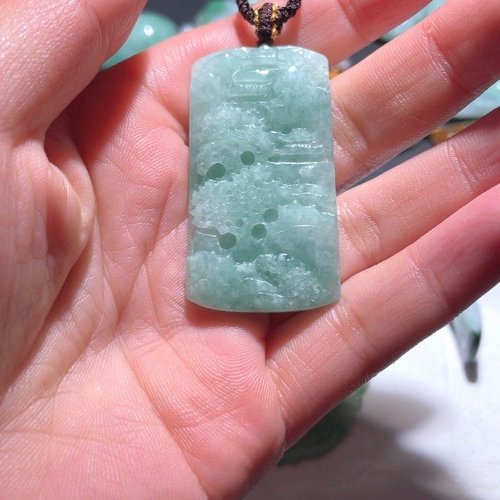【闪购商品】翡翠颈饰未镶嵌天然翡翠