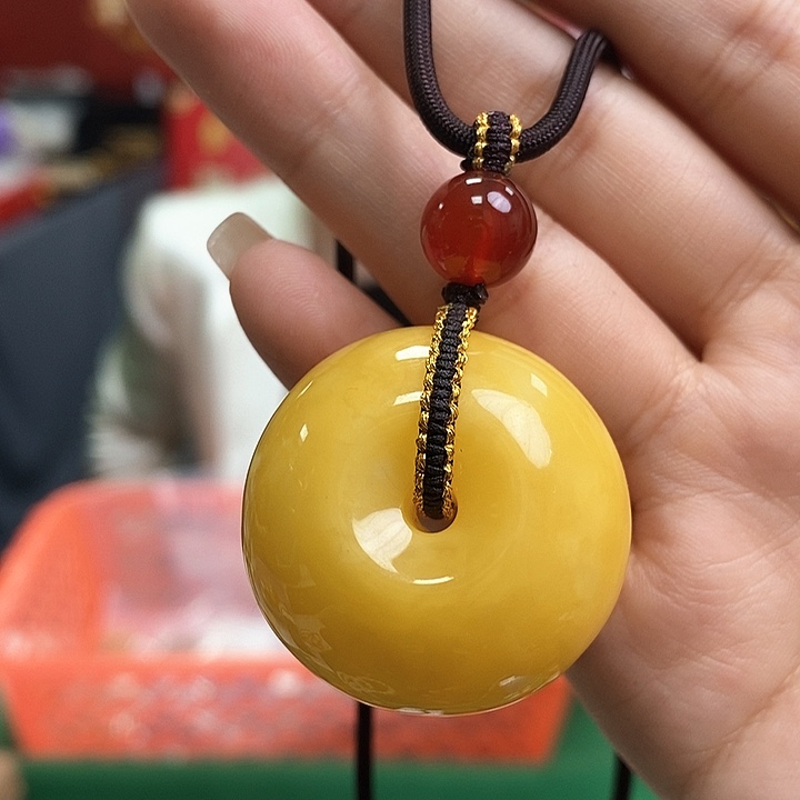 琥珀珠宝奇石未镶嵌