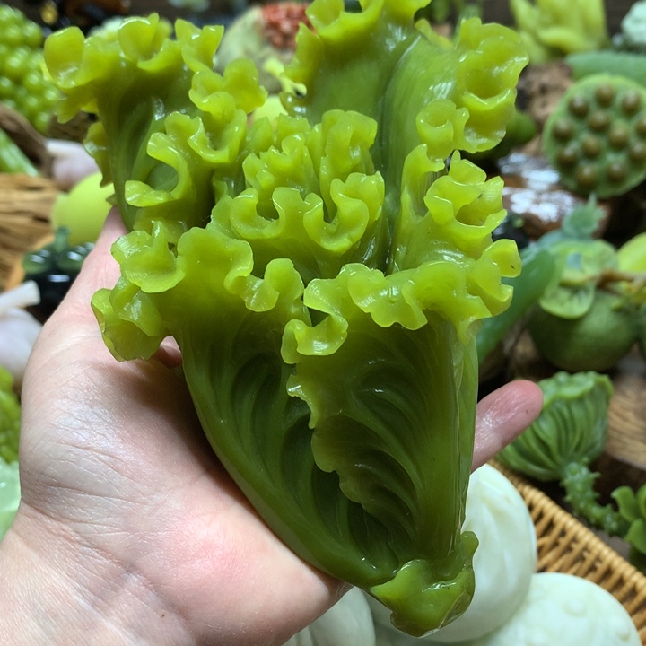 蛇纹石玉手把件未镶嵌