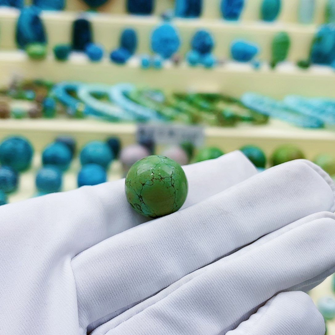 绿松石颈饰未镶嵌朱*