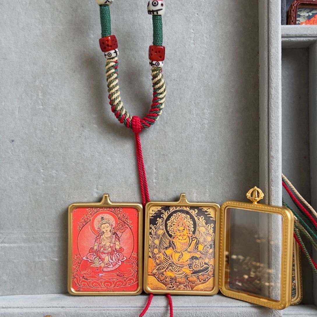 吊坠宣****）双面铜壳普贤黄老爷