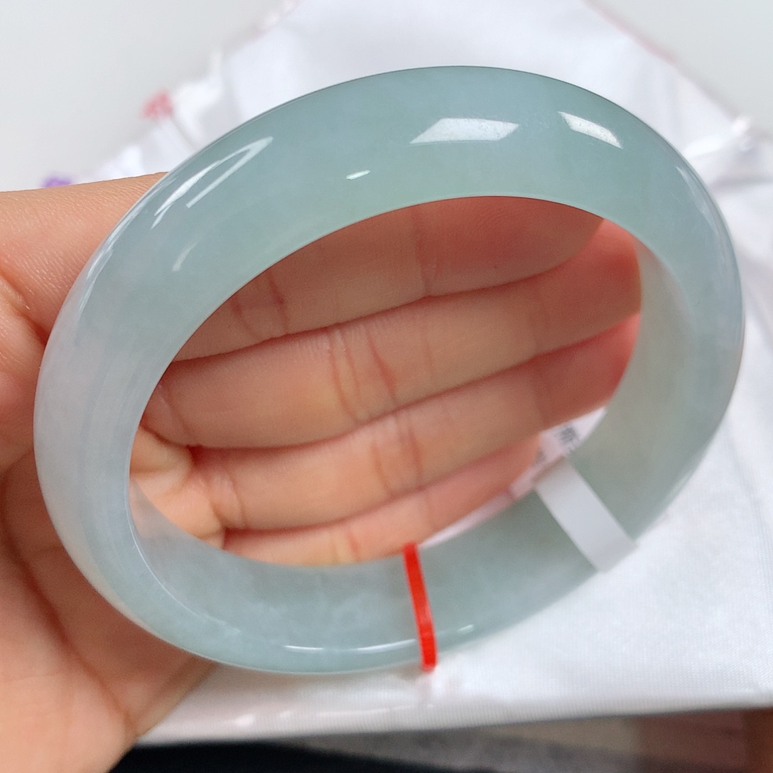 翡翠手镯未镶嵌轮胎①①④