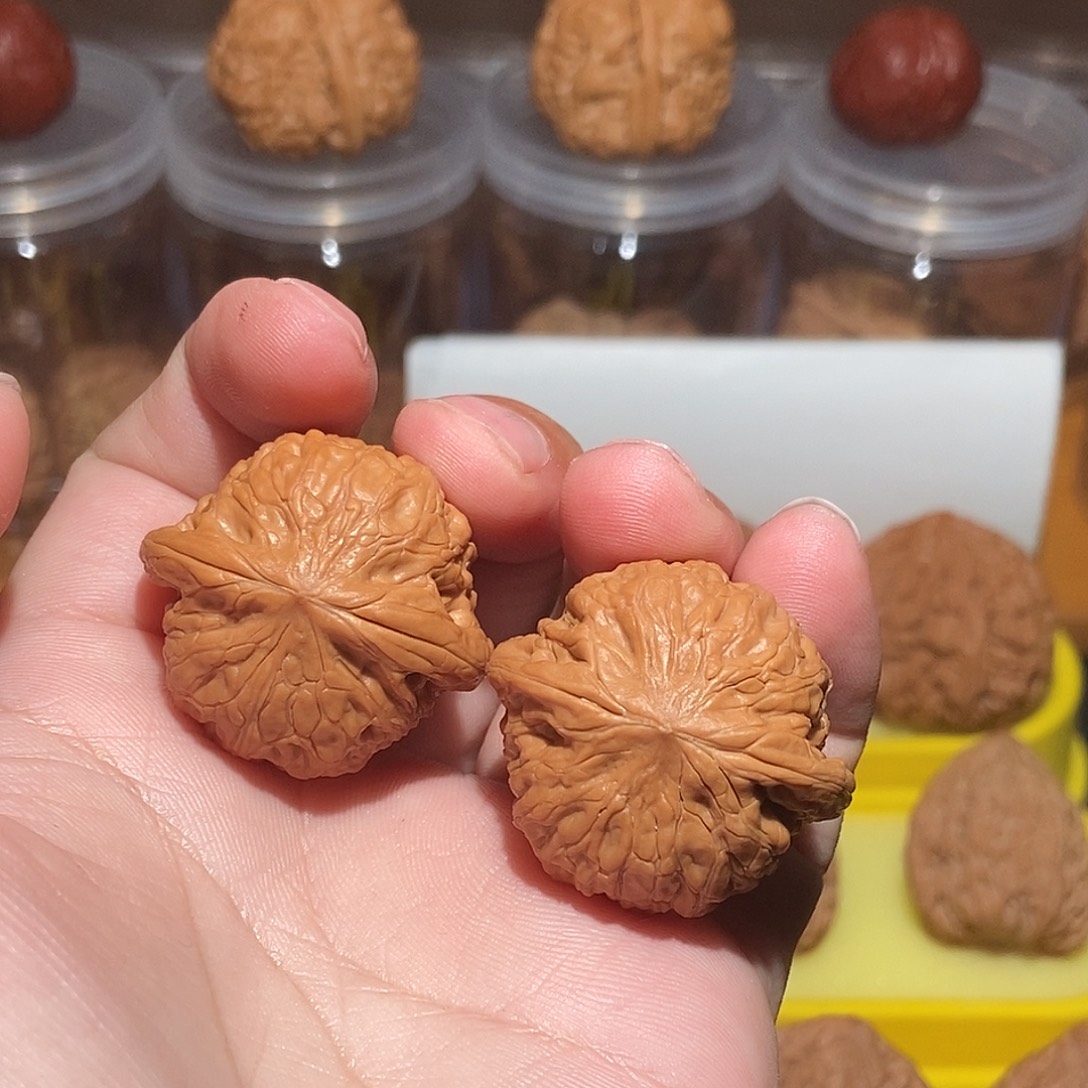 文玩核桃吊坠34铁锤妹妹