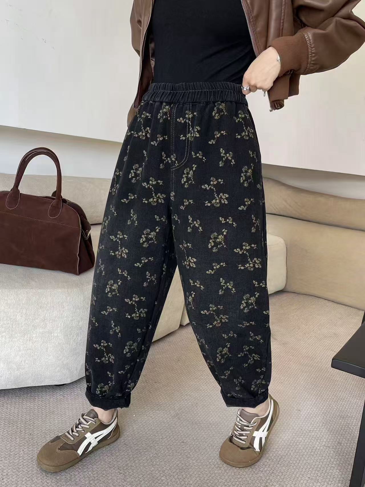 冬季新款复古印花加绒加厚九分牛仔裤松紧腰宽松大版女裤