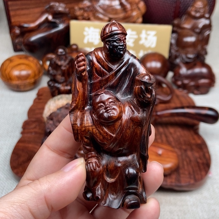 花梨木类端景台代代相传43.5克左右