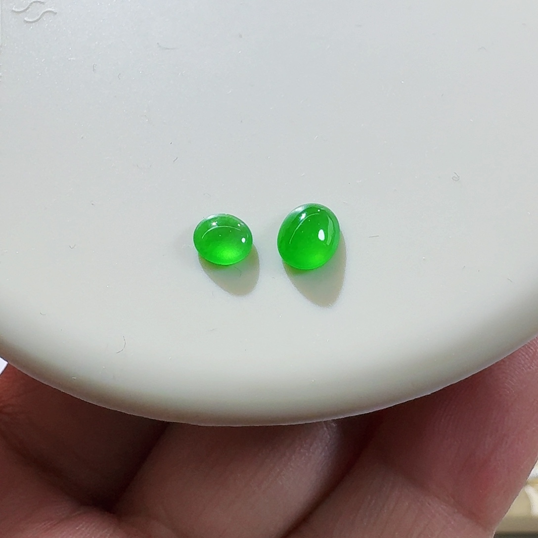 翡翠颈饰未镶嵌裸石