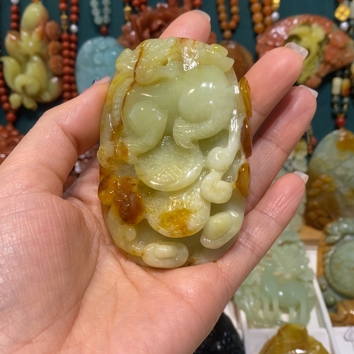 七***夕蛇纹石玉未镶嵌颈饰