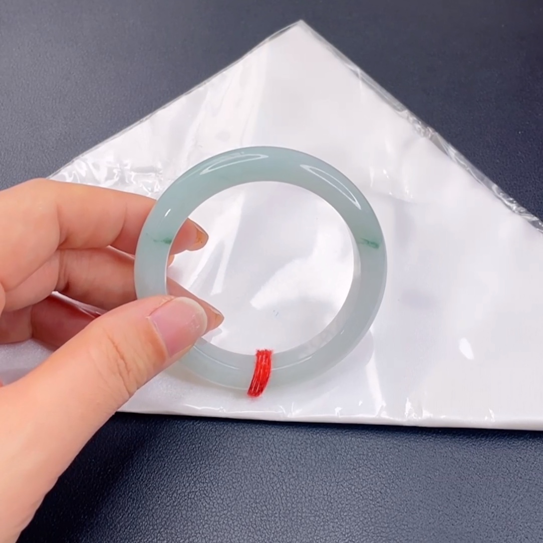 翡翠未镶嵌手镯冰飘花手镯