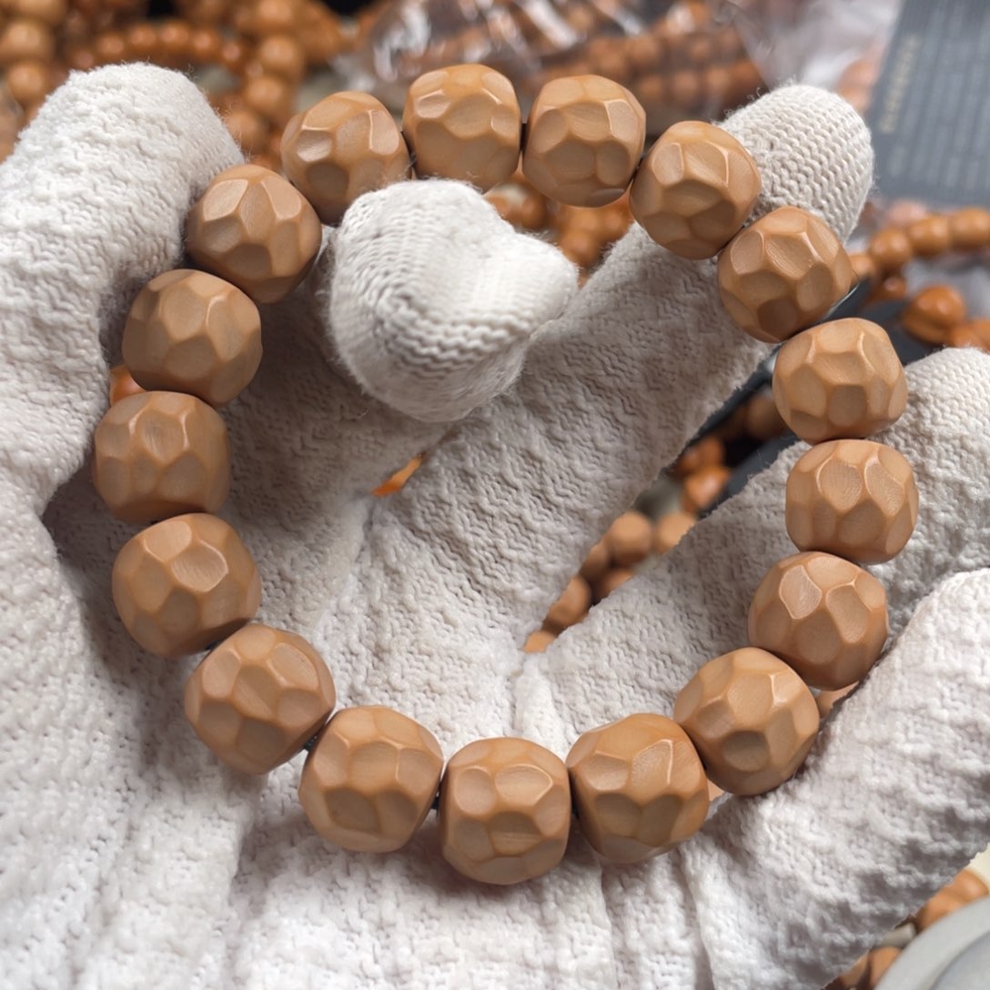 猴头核桃手串泛油微瑕龙岩奶酪