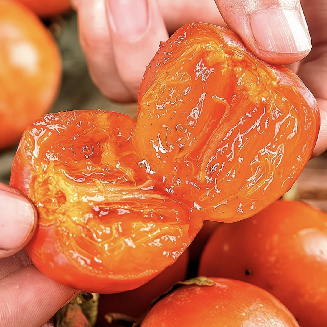 火葫芦柿子 8 个/9. 9元一盒