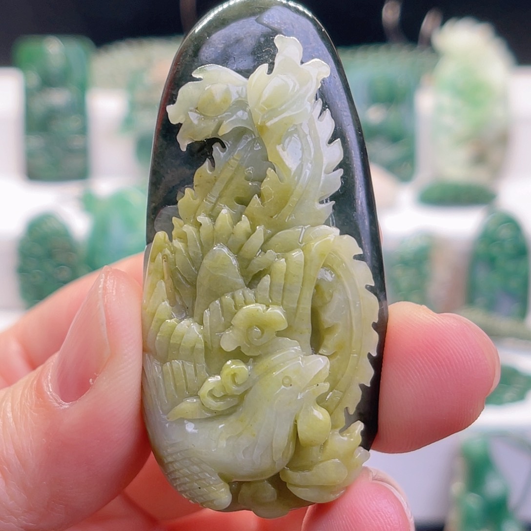 独山玉颈饰未镶嵌