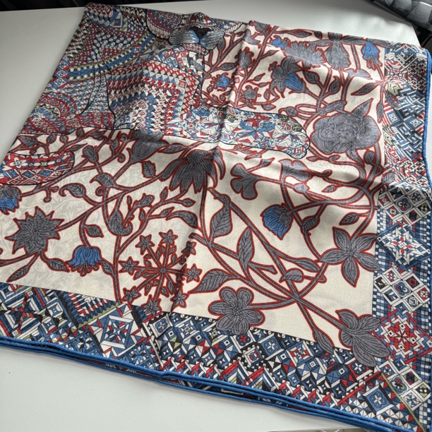 丝纡—【花豹与蜂鸟】双面提花丝毛大方巾披肩围巾135cm