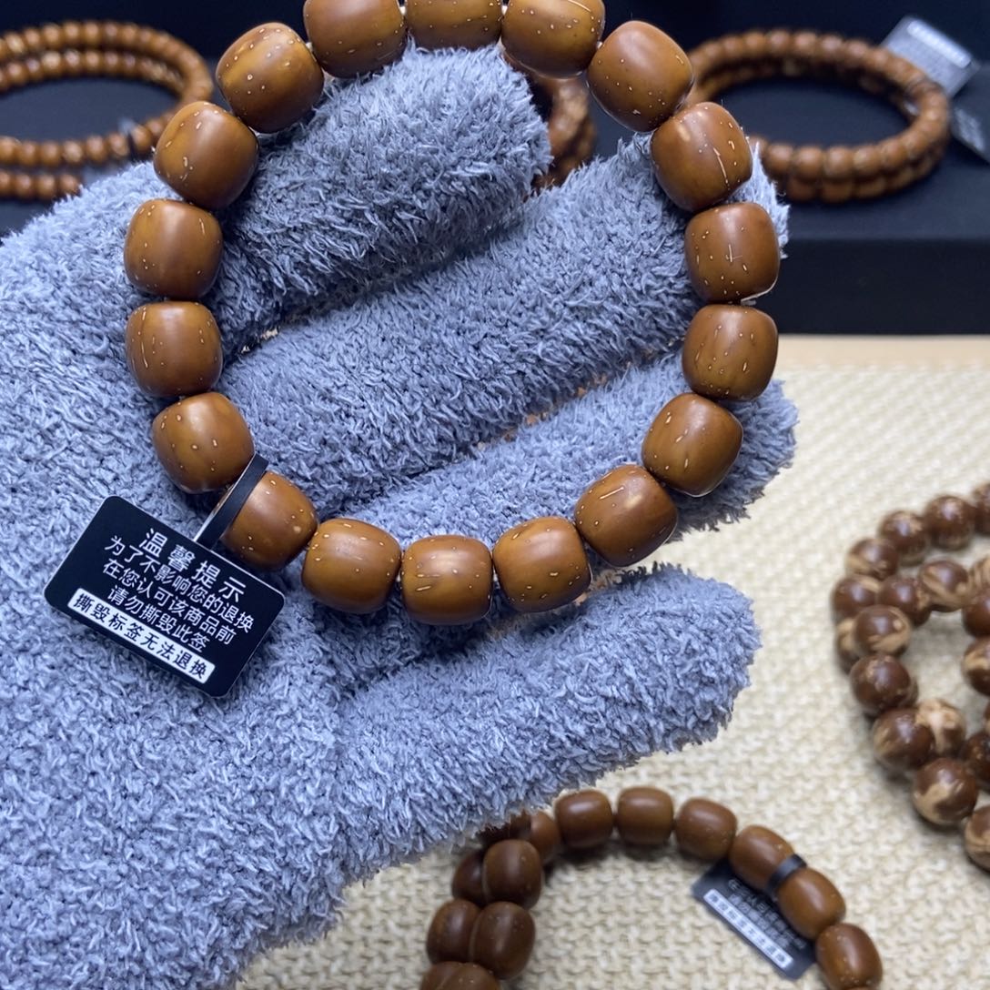 紫金鼠手串桶珠油核卡11.5