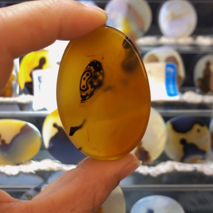 合金玛瑙/玉髓珠宝奇石194