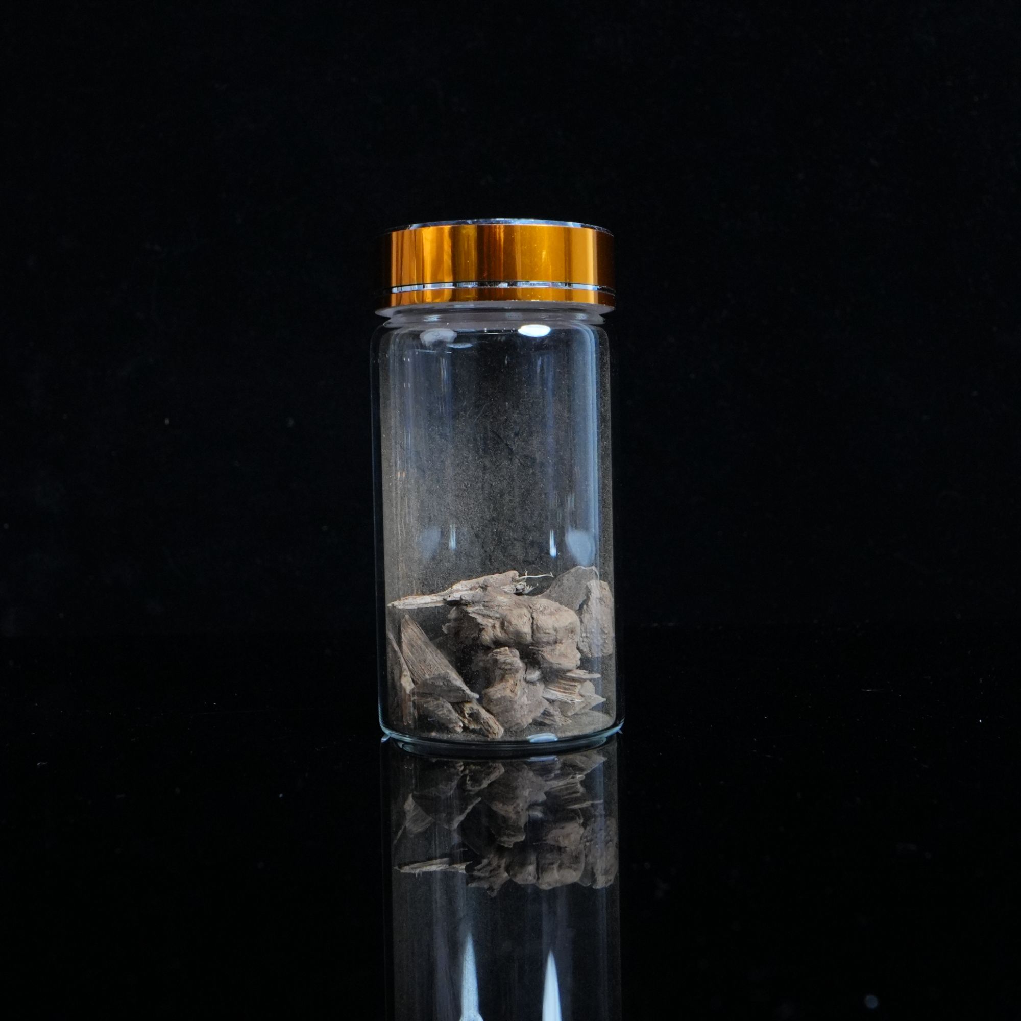 DY-C0283 马来西亚9分沉壳料 5g