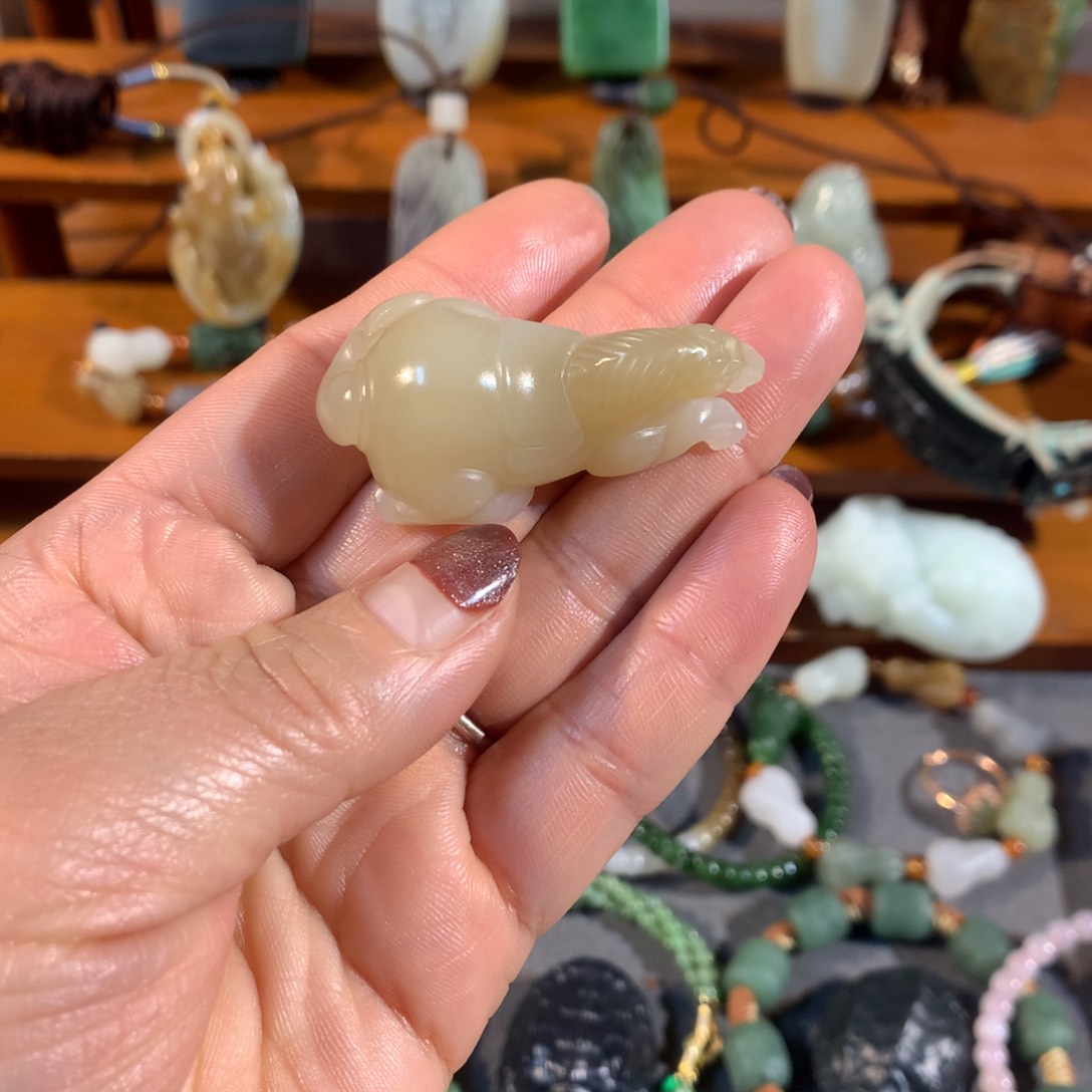 和田玉（糖玉）颈饰未镶嵌火*