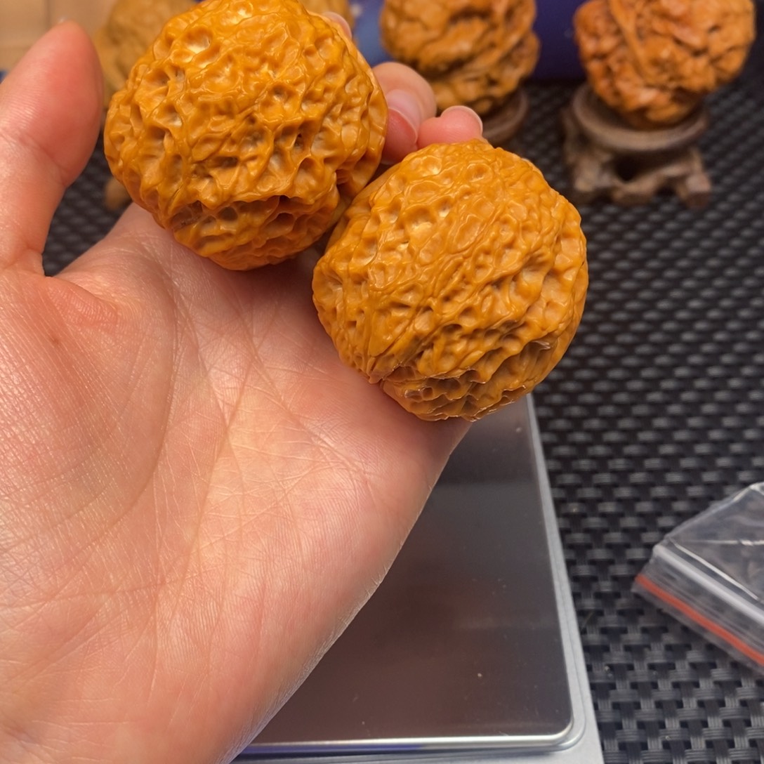 前***！把件文玩核桃45.5尺七彩满天星绣球