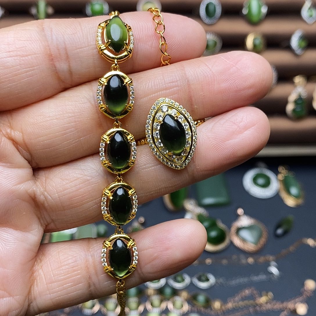 吊坠(不含链)银S925镶嵌和田玉（碧玉）套装