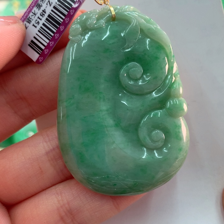 翡翠吊坠(不含链)18K金镶嵌
