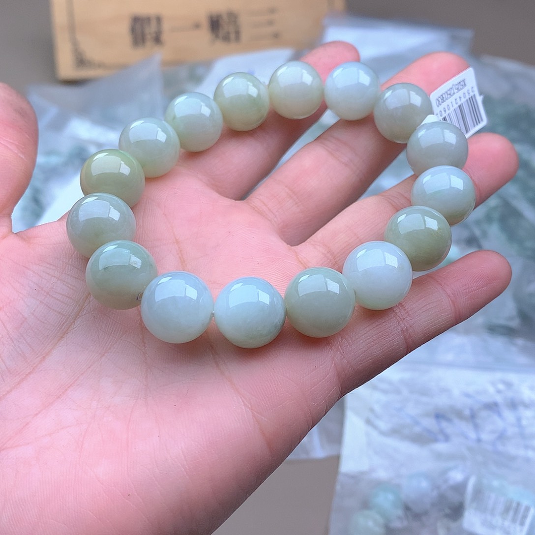 未镶嵌手串定制翡翠