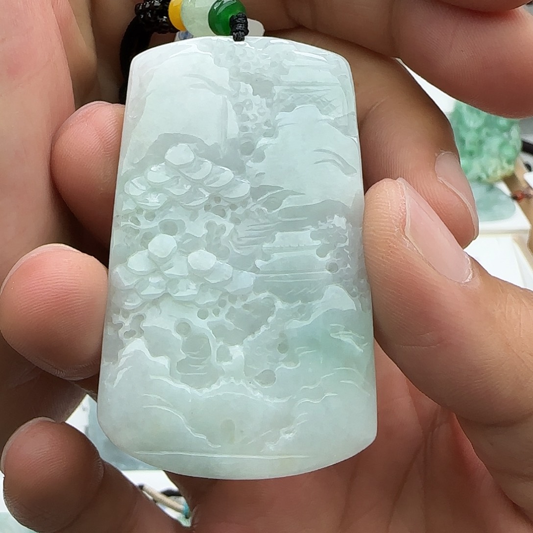 翡翠未镶嵌颈饰翡翠