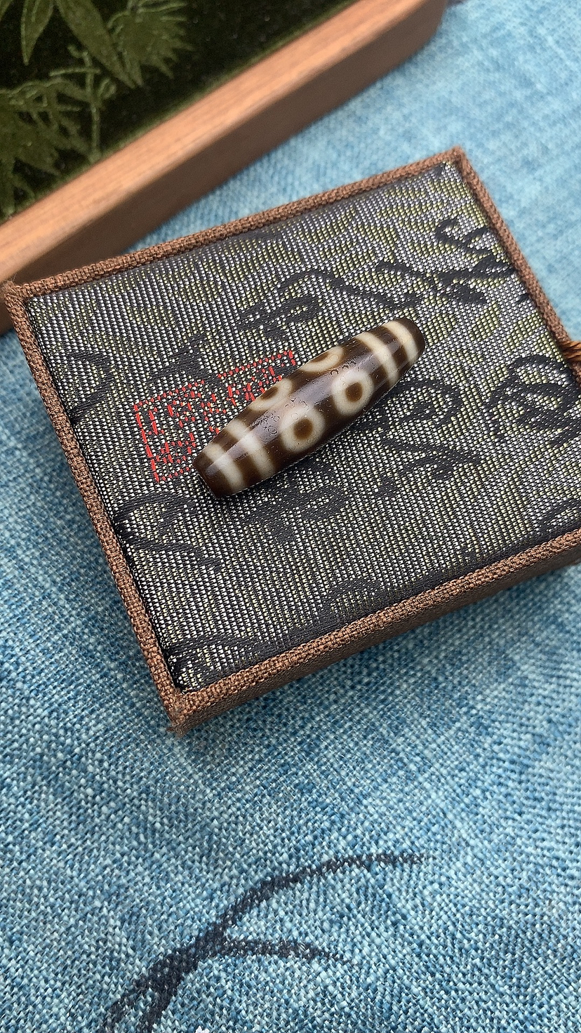 老油料牙黄高油满马蹄纹水纹龙四眼菩提树复古玛瑙吊坠配饰多样性