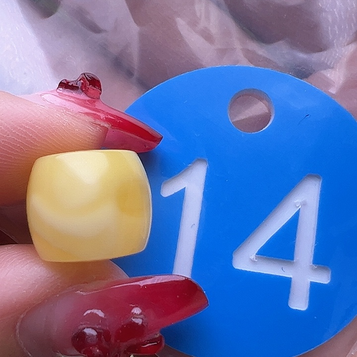 蜜蜡裸石未镶嵌12mm 精工直切