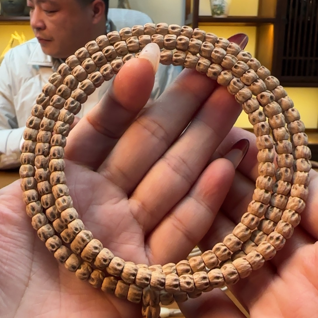 柏香籽/百香籽手串方鬼6左右