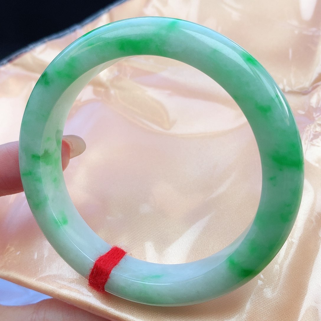 翡翠手镯未镶嵌57圈口882059