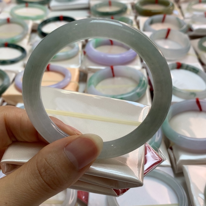 翡翠未镶嵌手镯圆条56