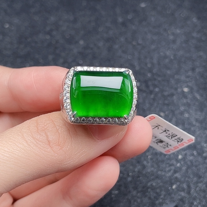 翡翠戒指银S925镶嵌天然a货翡翠没运费险2499