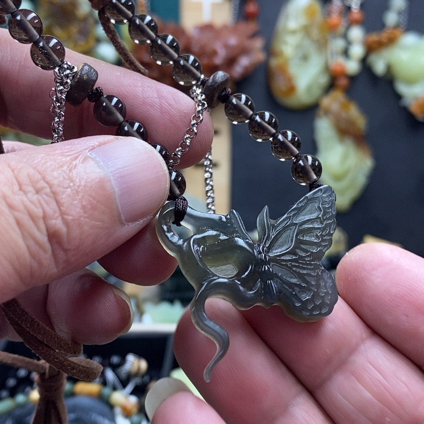 【闪购商品】蛇纹石玉吊坠未镶嵌