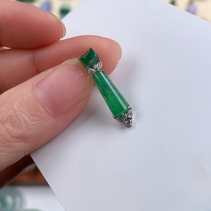 颈饰18K金镶嵌翡翠863367788