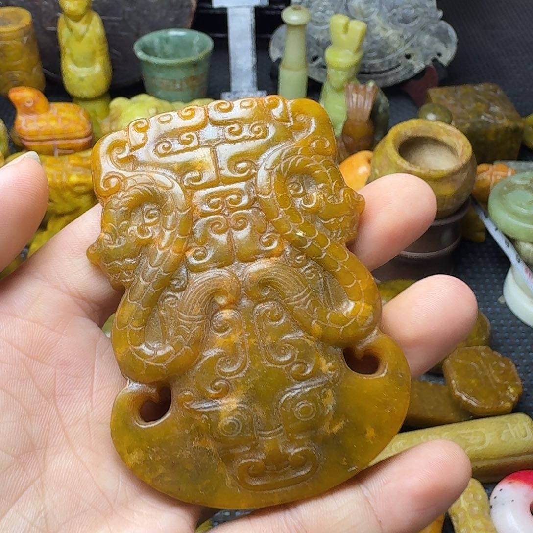 白玉菩提吊坠。。。