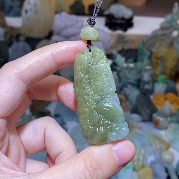 定制翡翠未镶嵌翡翠