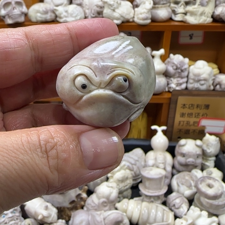 非金属配饰鹿角雕刻金蟾