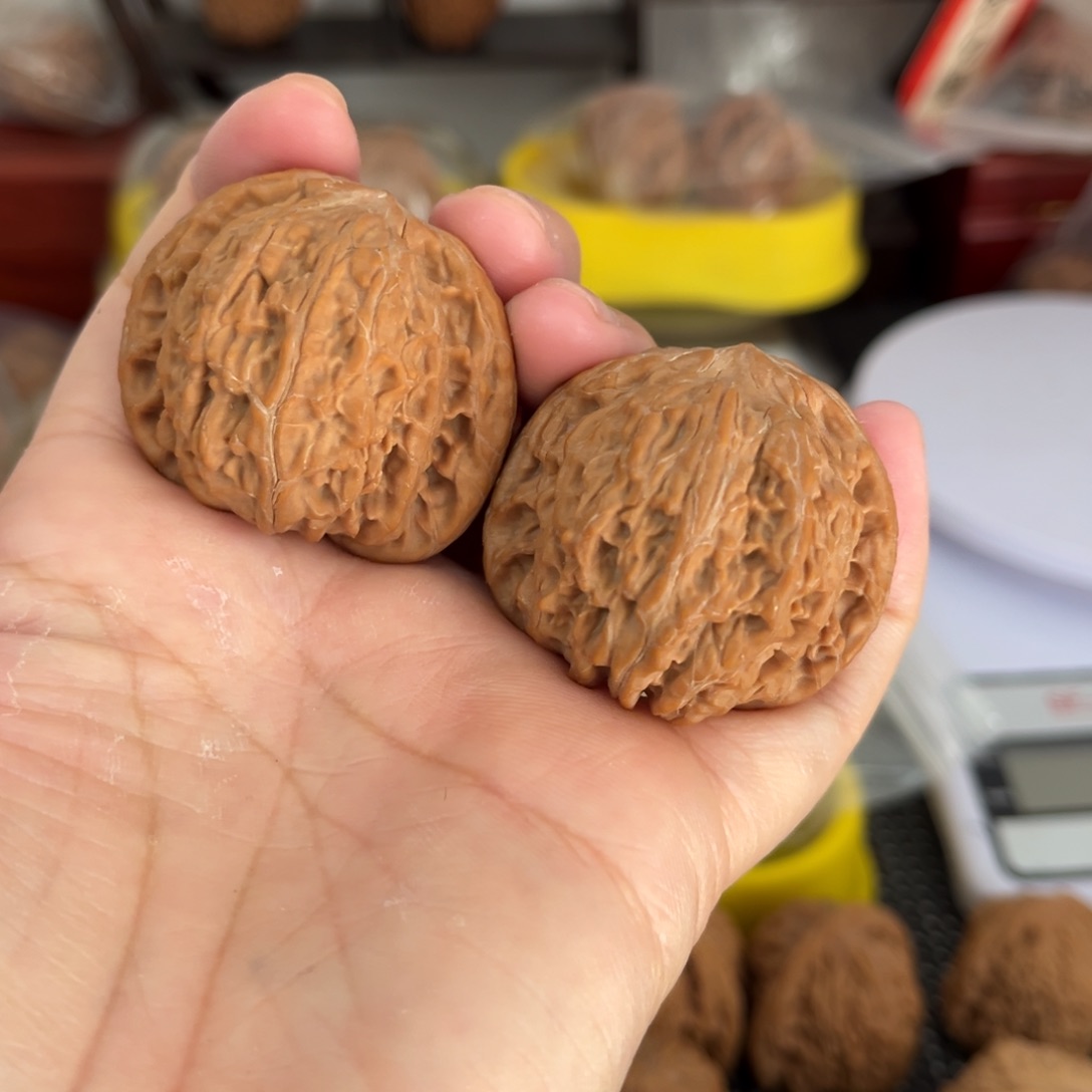 文玩核桃把件磨盘